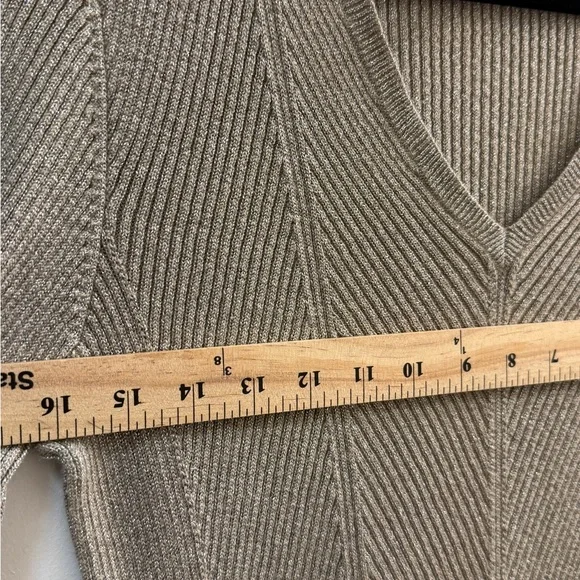 Lauren Ralph Lauren Gold Metallic V-Neck Sweater XL Shimmer Ribbed Knit - Picture 9 of 11